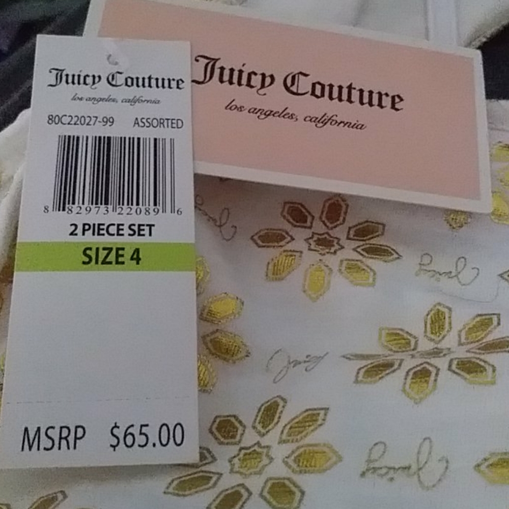 Clothes - Picture 7 of 7